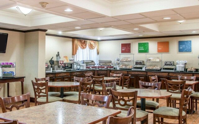 Comfort Inn Near Greenfield Village