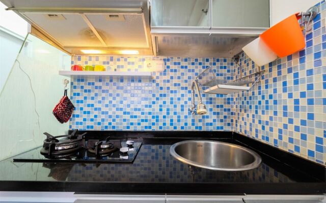 Comfort 2BR with Pool View Green Pramuka City Apartment