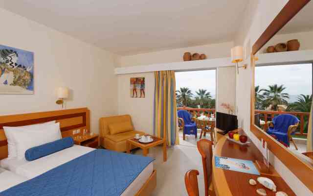 Anissa Beach & Village Resort