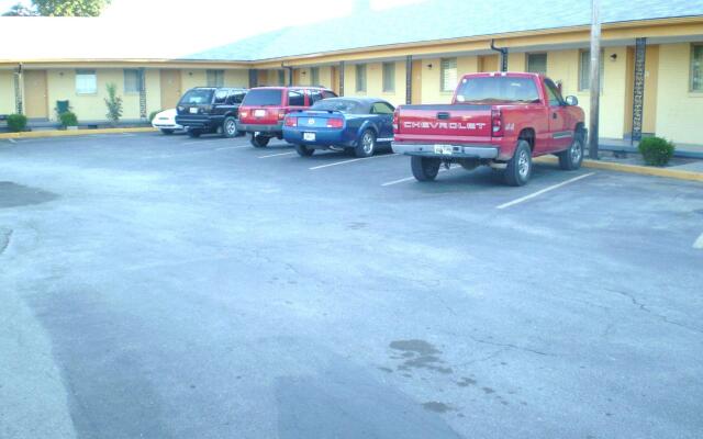 Sunrise Inn - Brownsville