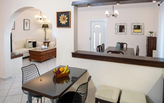 Diogenis House
