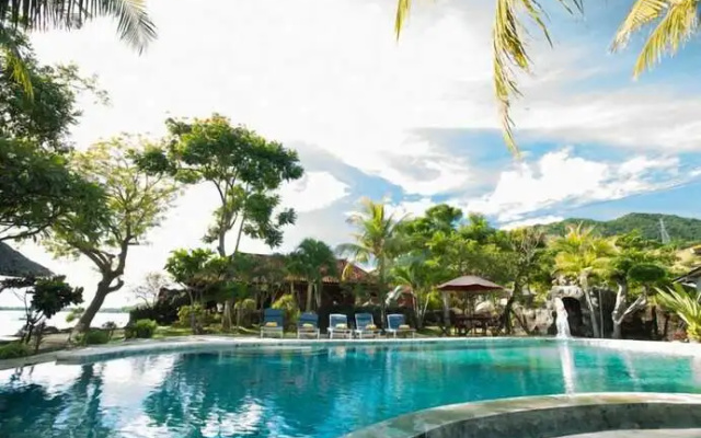 Segara Bukit Seaside Cottages – Pool – Pemuteran
