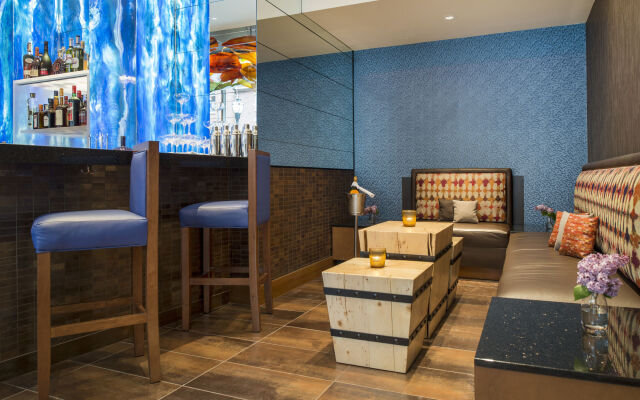 Hyatt Place Portland Downtown - Old Port Square