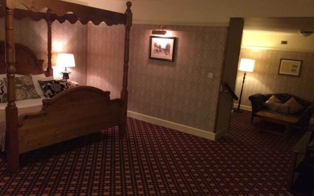 Bridport Arms Hotel