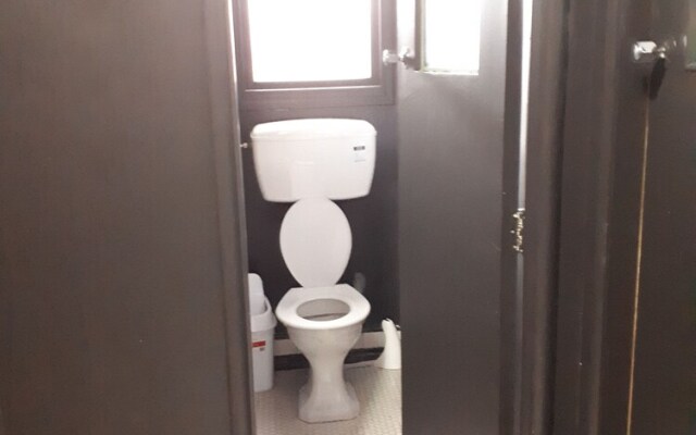 BoBs Hostel