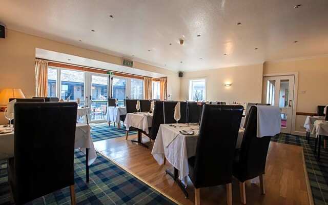 Castle Arms Hotel