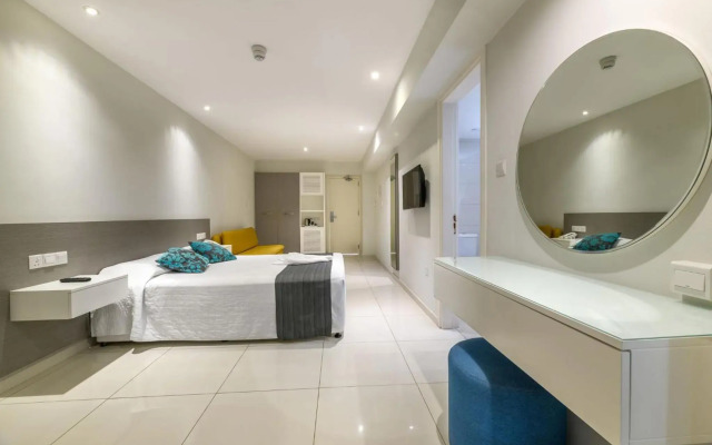 River Rock Hotel