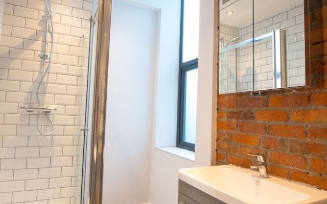 Piccadilly Suites
