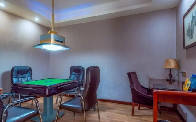 Royal Hotel