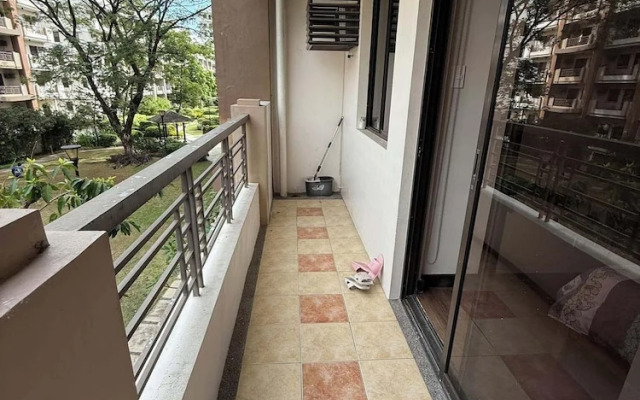 Alabang Condo by Lyre