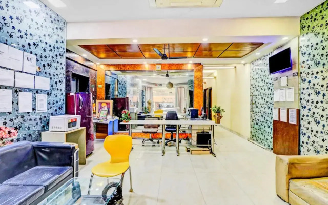 Oyo Flagship 67387 Karnal Royal