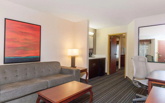 Wyndham Dallas Suites - Park Central
