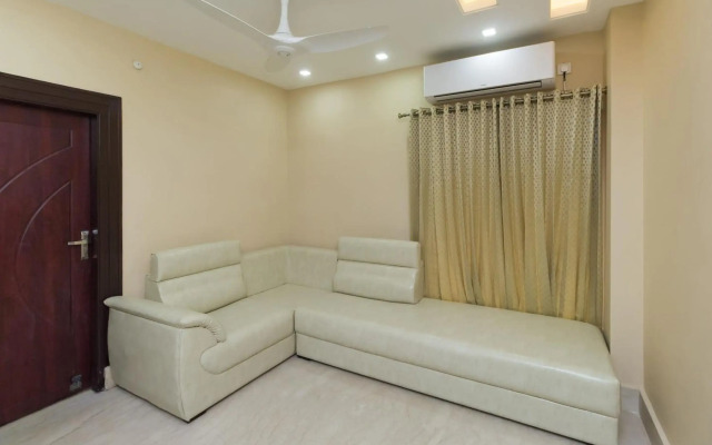 Capital O 10570 Aryan Address