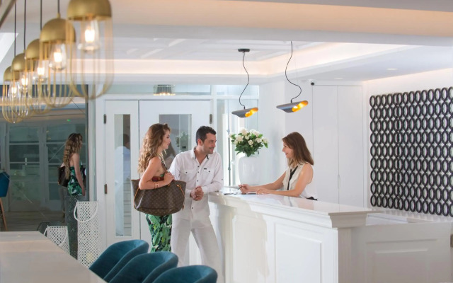 MARI KRISTIN Beach Hotel - Adults Only
