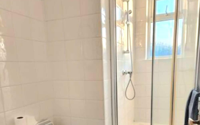 Ashford Cozy Apartment in Town Centre