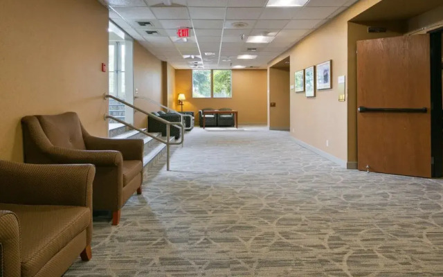 Best Western Plus Oak Harbor Hotel & Conference Center