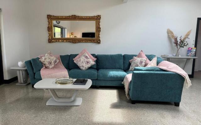 No.6 South View Lodges, Exeter