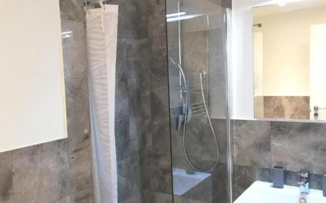 Fashion Elvira House 2