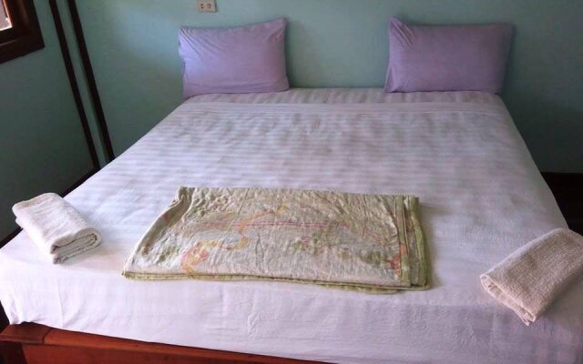 Khao Paeng Guesthouse