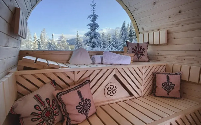 Rich Witch Villa&SPA