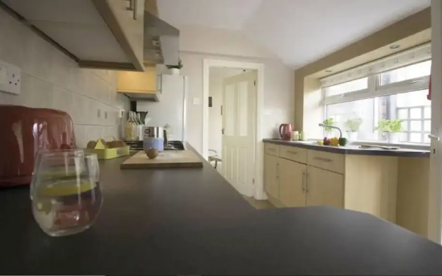 RoomTel - Brook House