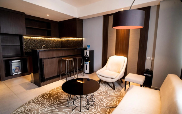 Midtown Hotel Samarinda - Image 4