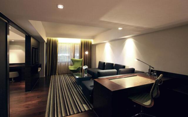 The Mira Hong Kong Hotel