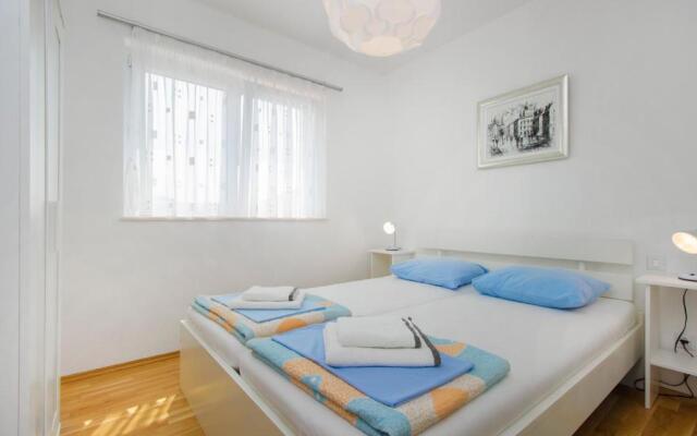 Apartments Villa Tribunj