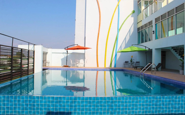 42C The Chic Hotel
