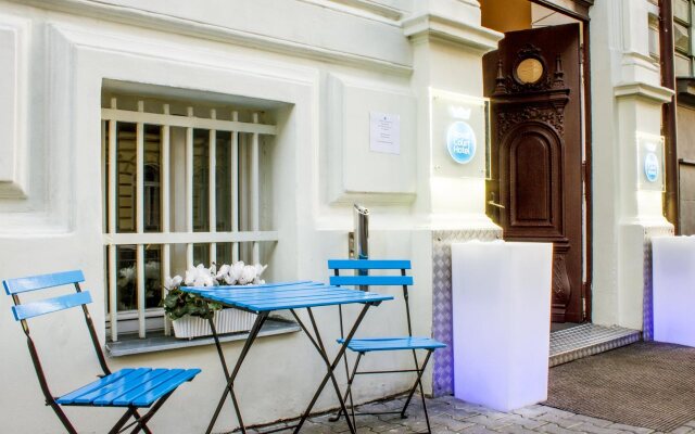 Royal Court Hotel