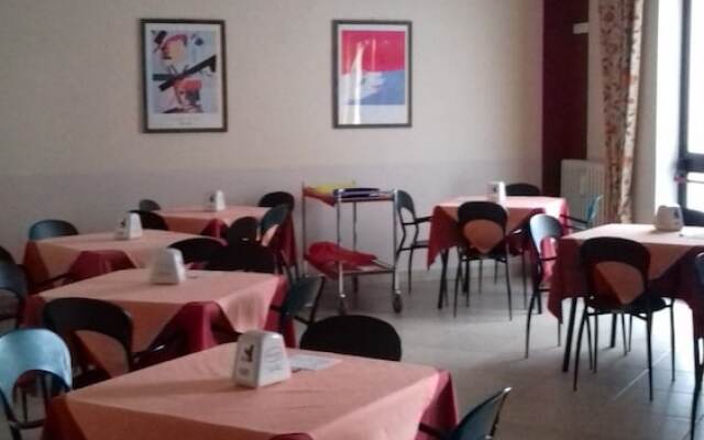 Hotel Caimo Bed-Breakfast