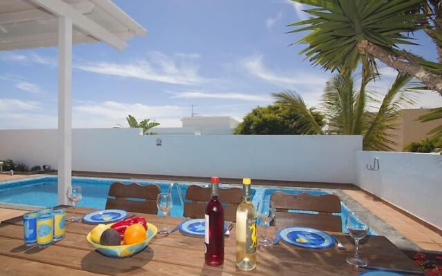 Seajay (L1) In Tias With 3 Bedrooms And 2 Bathrooms