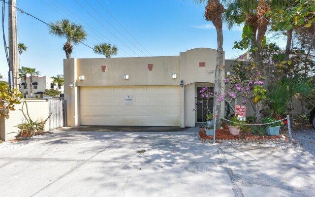 Beachview Delight by Beachside Management