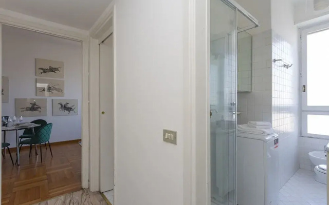 Skyline view Biancamano 1 bdr with balcony by Rentopolis