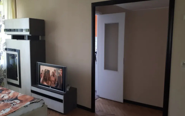 Добро пожаловать в столицу на улице Девятая Рота 17