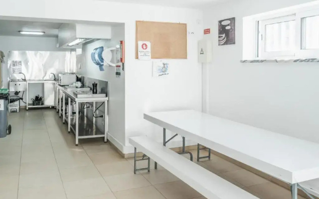 Maximum Surfcamp