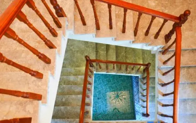 Platinum Hotel (Panjin Railway Station Branch)