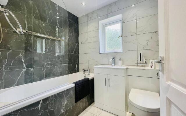 Central Hamilton House