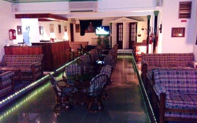 Hotel Ouro Verde