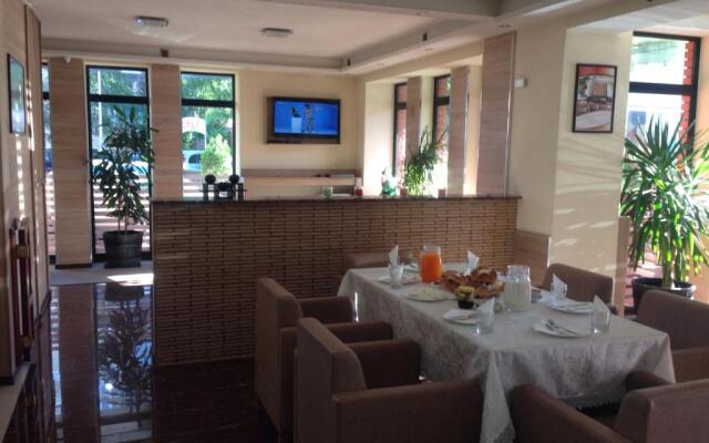 Hotel Millenium 2