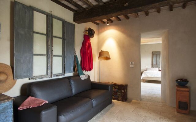 Follonico 4 Suite B&B