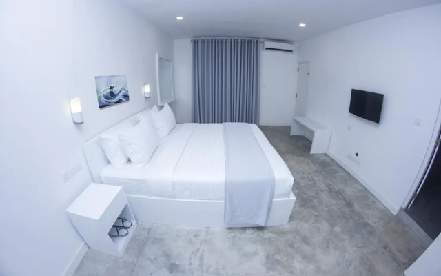 Somerset Mirissa Beach