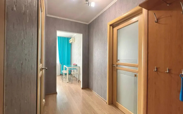 Apartments on Leningradskaya street 6