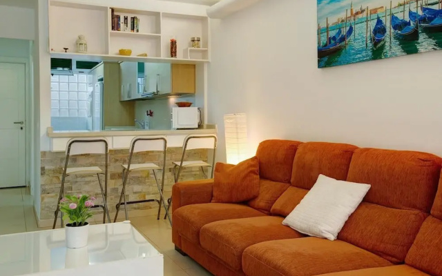 The Apartment Lasbur06