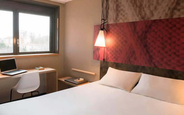 ibis Valence Sud