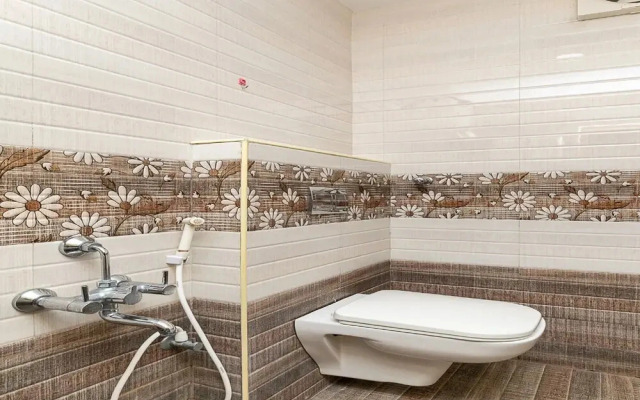 Golden Inn by OYO Rooms
