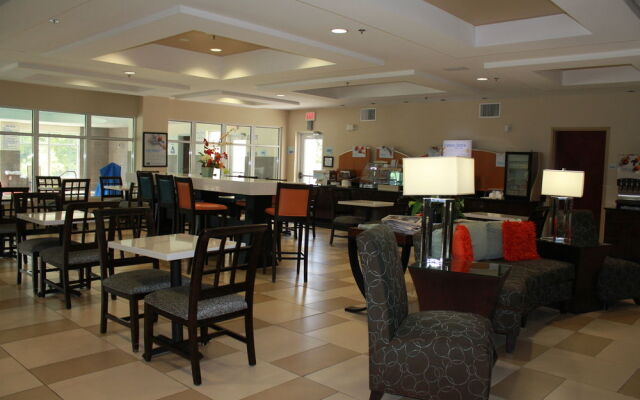 Holiday Inn Express Hotel & Suites Havelock NW - New Bern