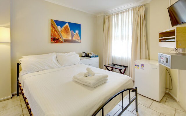 Neutral Bay Lodge