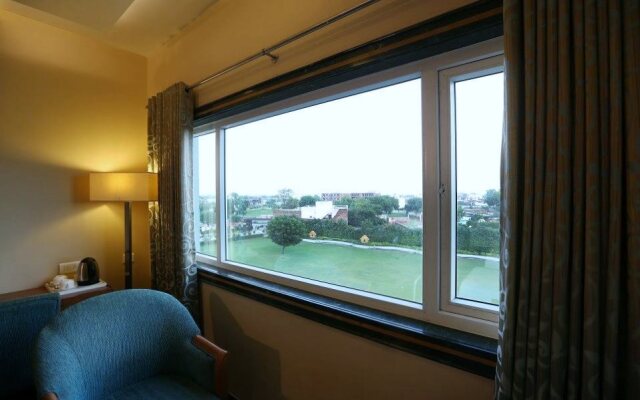 Brijwasi Lands Inn