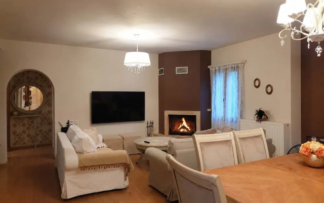 Sunrise Villa in Skyros - Coastal Sea View Haven